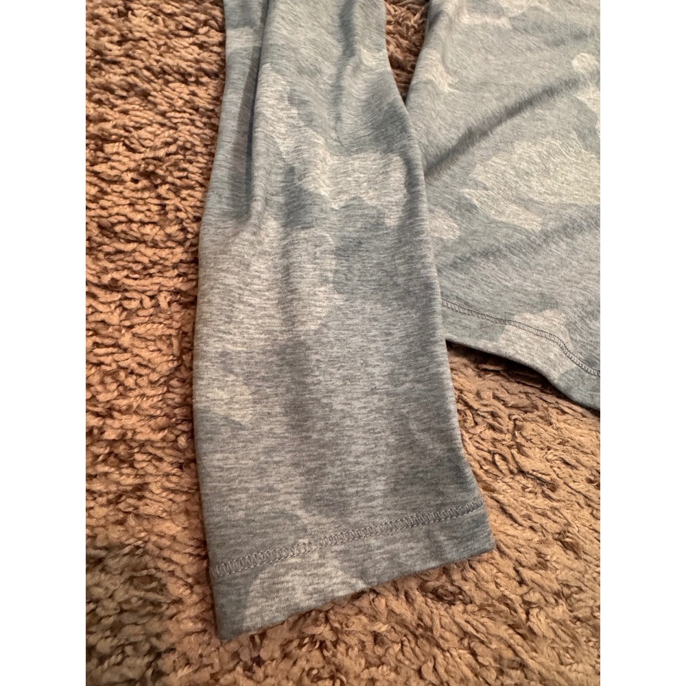 Yogalicious Gray Camo Cropped Hoodie Lightweight Athleisure Women's Medium NWOT - Picture 2 of 5